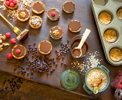 Chocolate Fudge Mini Pies | Vons