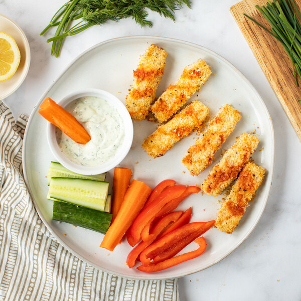 Crispy Baked Tofu with Hot Sauce, Veggie Sticks & Herby Ranch Dressing