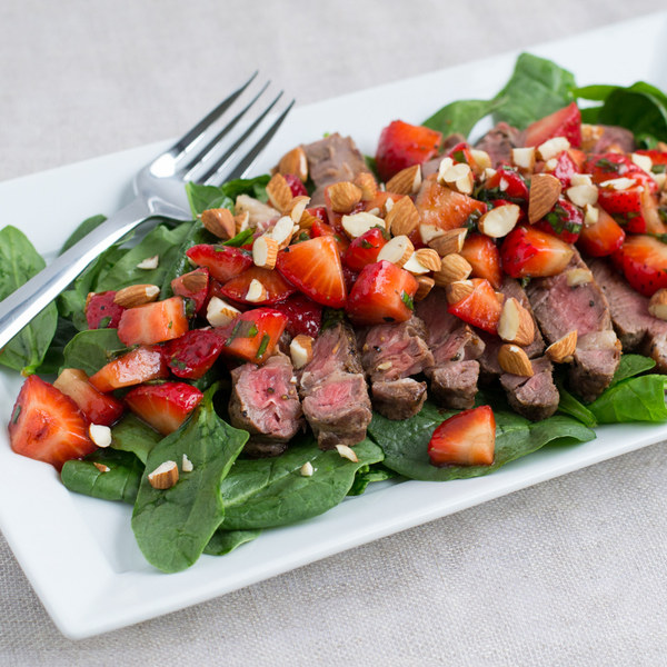 Steak & Balsamic Strawberry Salad with Spinach & Almonds