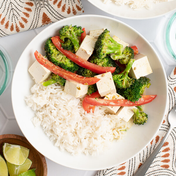 Thai Green Coconut Curry with Tofu, Broccoli, Bell Pepper & Rice