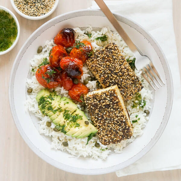 Everything Spice" Baked Tofu Rice Bowl with Avocado, Tomatoes & Dill