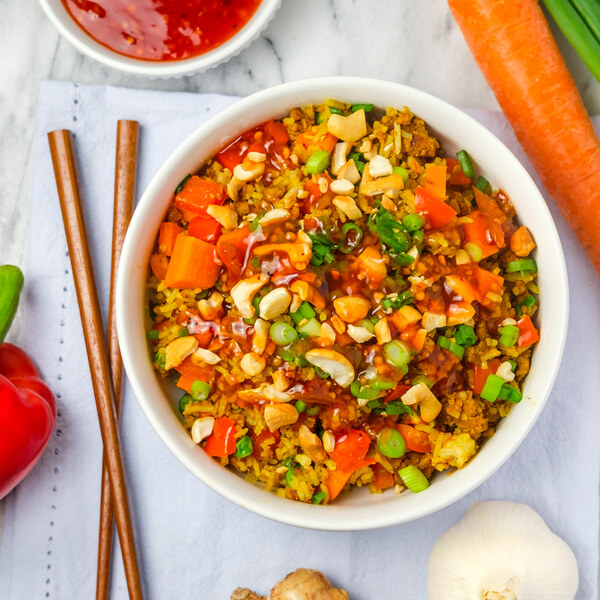 Indian-Style Fried Rice with Veggie Ground, Carrots, Peppers & Cashews