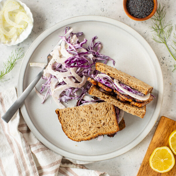 Seared Temeph Sandwich with Creamy Fennel & Red Cabbage Slaw