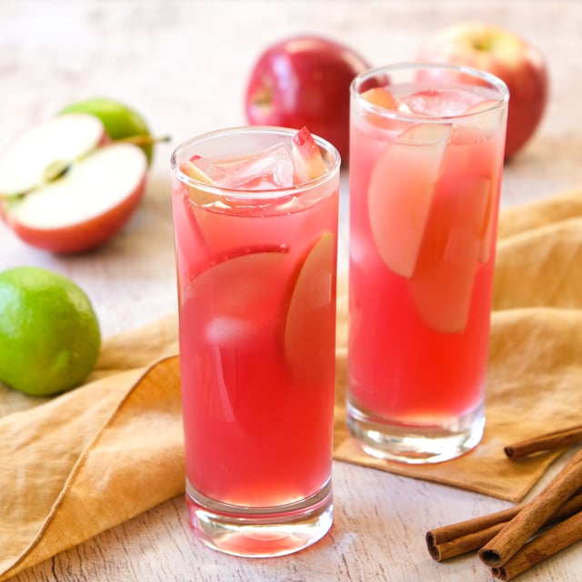 Vodka Apple-Cranberry Moscow Mule