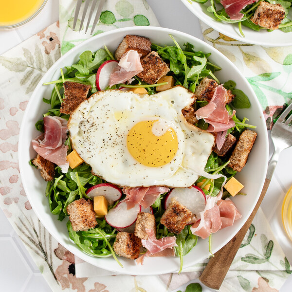 Arugula Breakfast Salad with Fried Egg, Prosciutto, Cheddar & Croutons