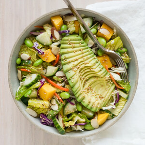 Sesame-Ginger Tossed Salad with Edamame, Mango, Cabbage & Almonds