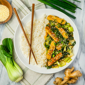 "General Tso's" Tempeh with Green Onion, Bok Choy, Sesame Seeds & Rice