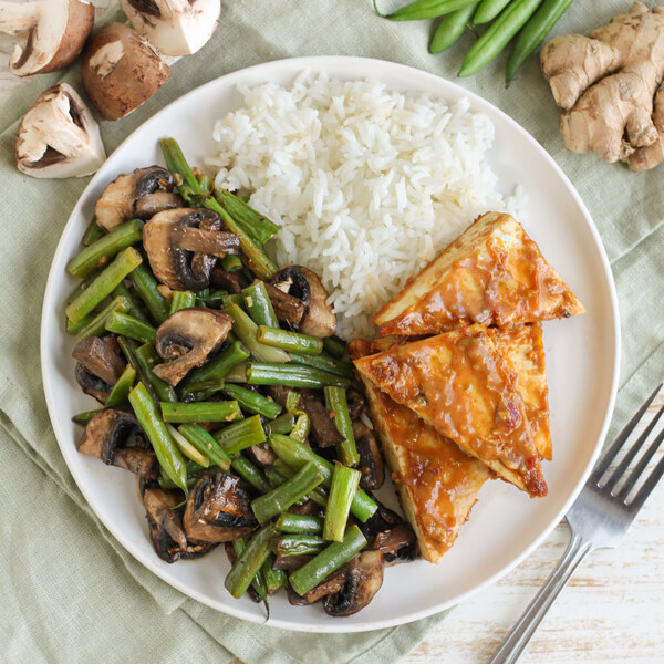Thai-Style Baked Tofu with Peanut Sauce, Green Beans, Mushrooms & Rice