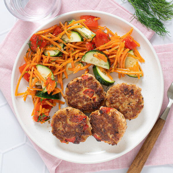 Roast Pepper-Pork Patties with Carrot, Cucumber & Dill Salad